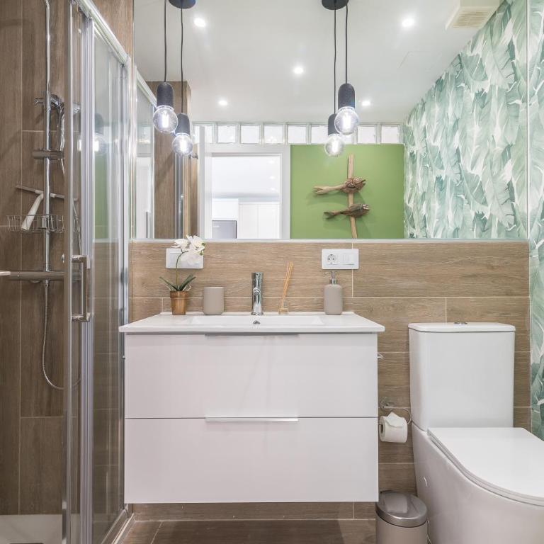 Home2Book Stylish Tropical Apt Terrace & Pool - Two-Bedroom Apartment - 18