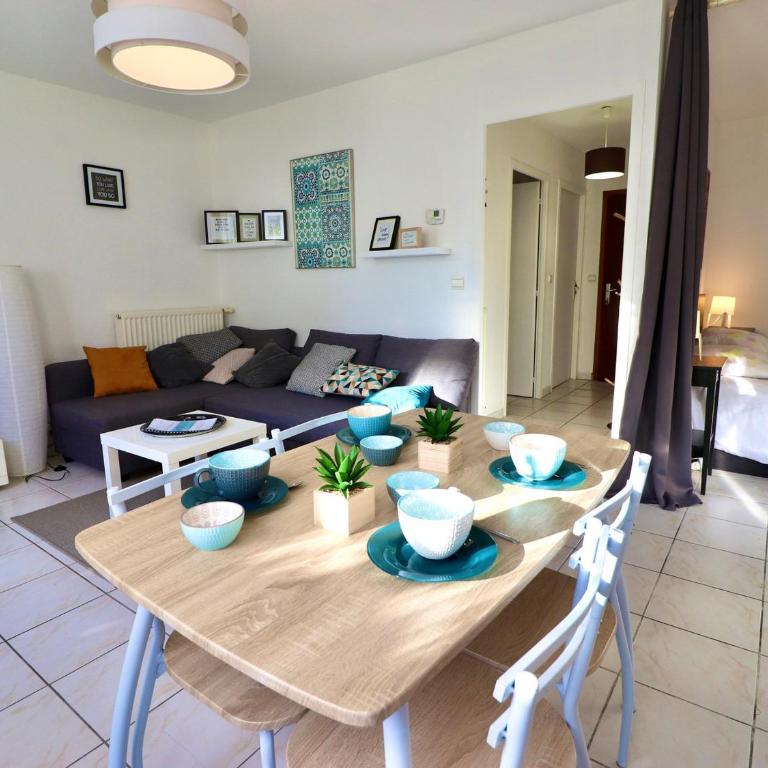 T1 Confortable Proche Centre avec Parking Privé - FR-1-432-44 - Studio - 1