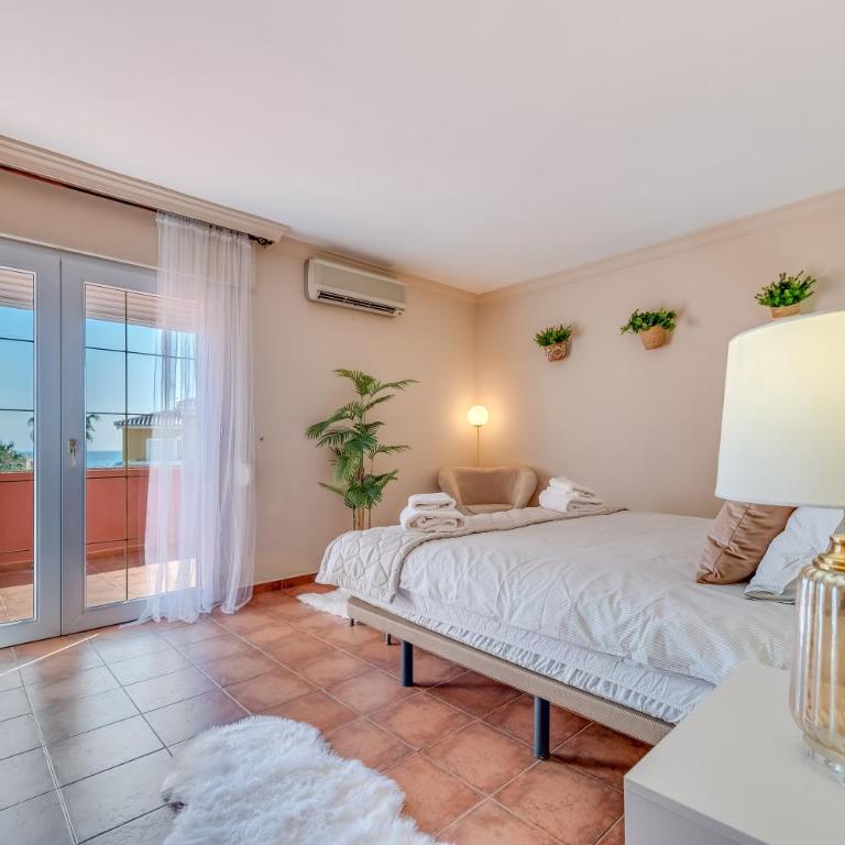 Classic 5 BDRM Andalucian Villa w Pool & Sea View - Villa with Private Pool - 20