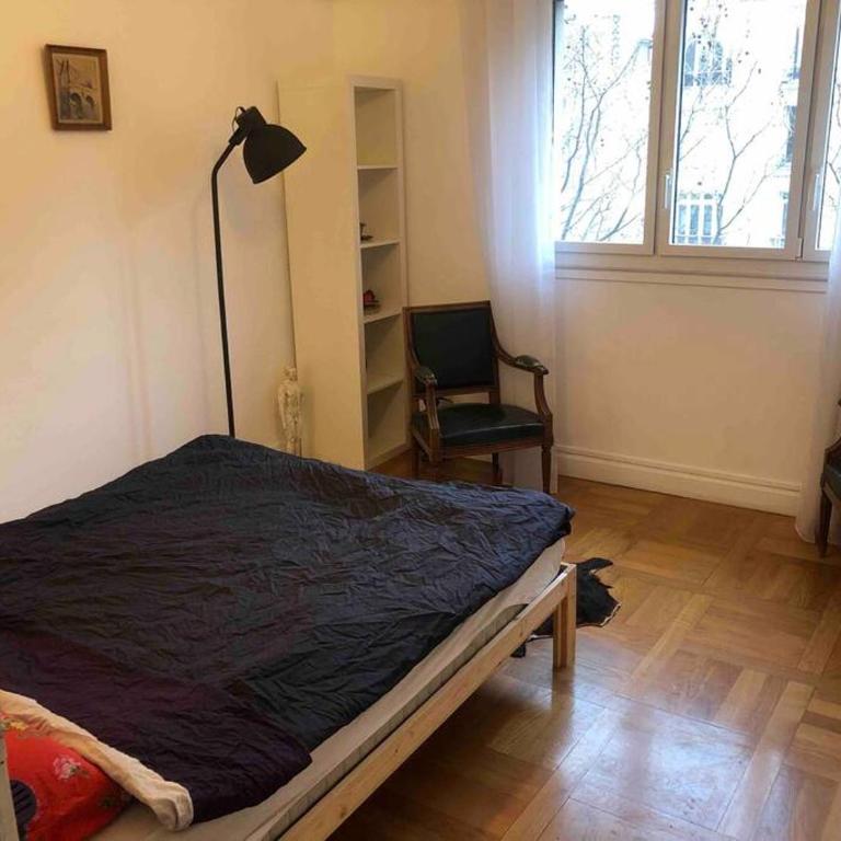 Grand appartement proche métro - One-Bedroom Apartment - 11