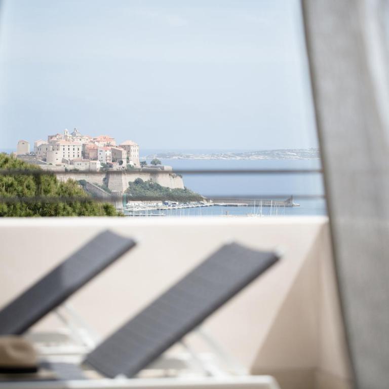 La Villa Calvi - Appartement 2 Chambres - Vue sur Mer - 4