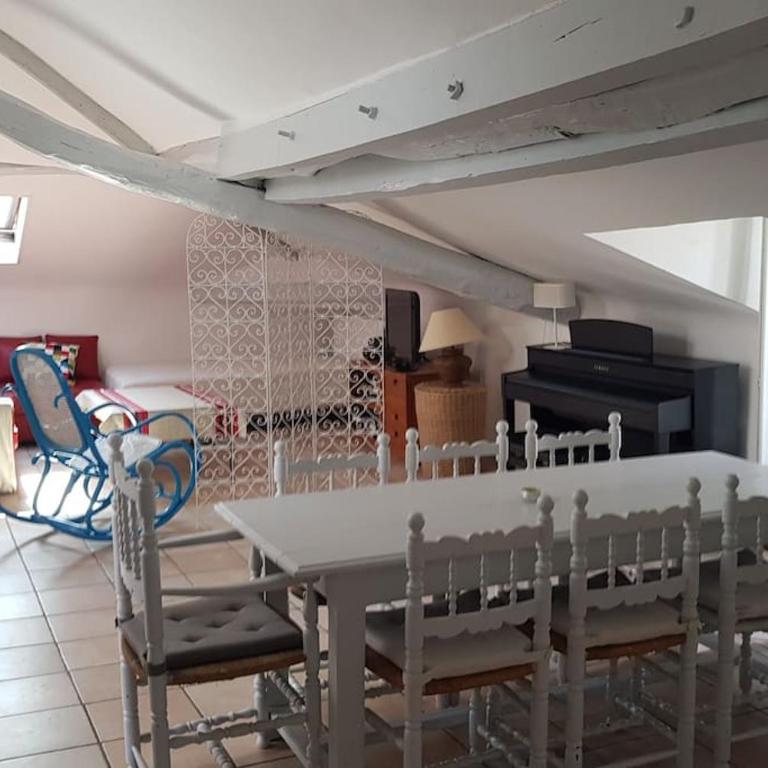 Nice house very closed to the beautiful beach - Maison 5 Chambres - 27