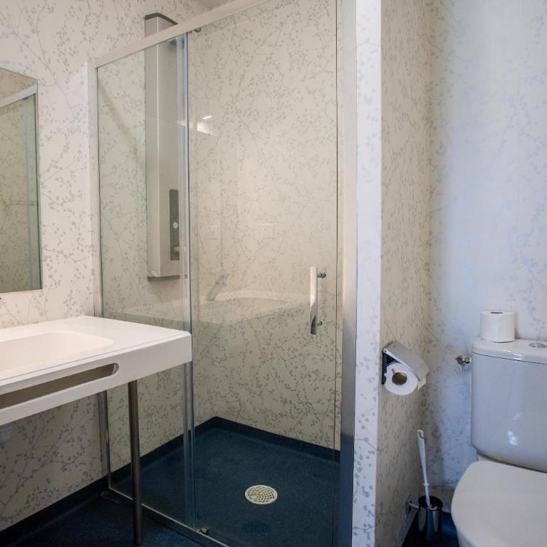 CIS Lamourelle Centre International de Sejour - Chambre Quadruple - 3