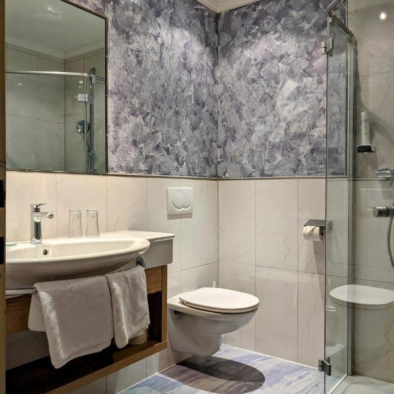 Hotel Bräu - Doppelzimmer mit Balkon - 3
