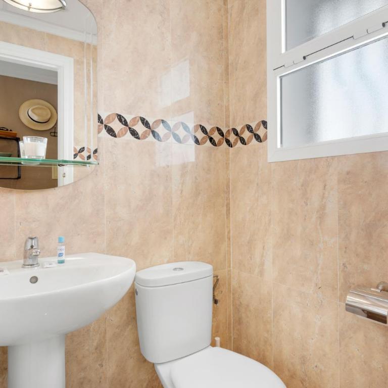Sunny flat with pool by Costarentals - Ref 52 - Apartamento de 2 dormitorios - 22