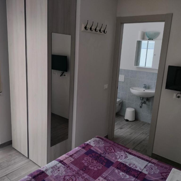 Il Grillo Di Firenze B&B - Economy Double Room - 7