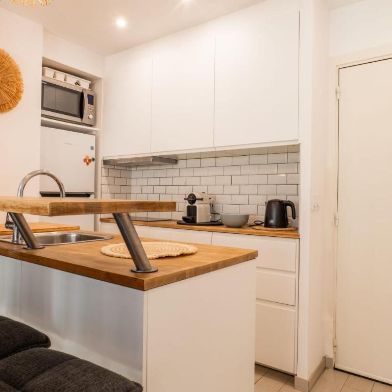Cozy 1-Br Apartment heart of Palm Beach district - Apartment - 37