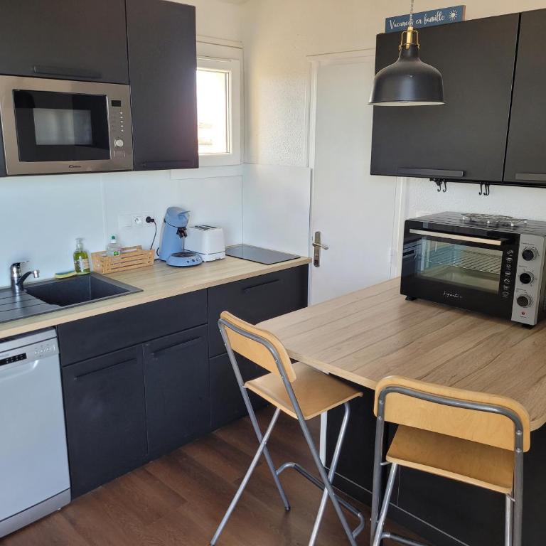 Front de mer, vue à 180° sur la méditerranée, accès direct plage - Appartement 1 Chambre - 6