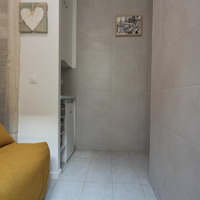 Stay in the Heart of Paris - One-Bedroom Apartment - 3
