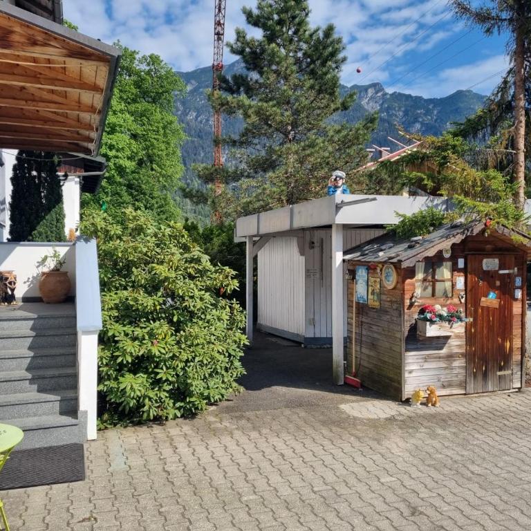 Haus Kreuzeckwiese - Fewo Jübilaumsgrat - Three-Bedroom Apartment - 9