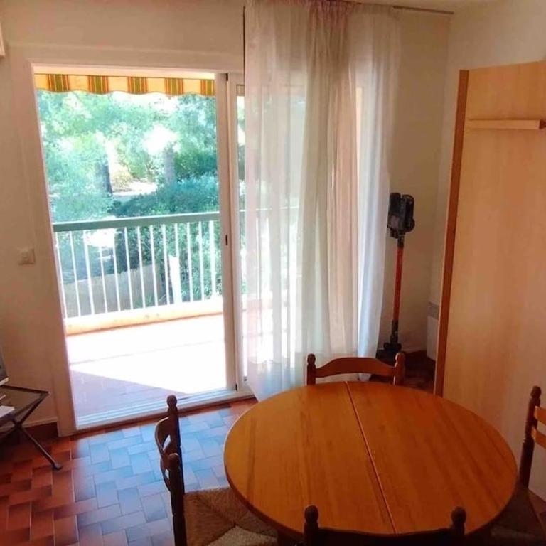 Coquet appartement avec piscine à 200m de la plage - Familienstudio - 19