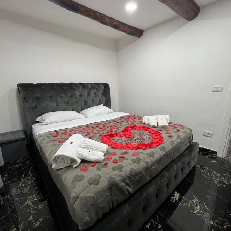 Valentino luxury suites - Suite con Vasca Idromassaggio - 6