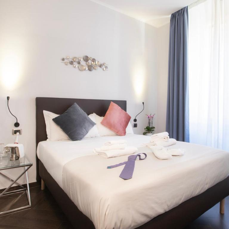 Cloud 9 Hotel - Camera Matrimoniale con Bagno Privato - 1