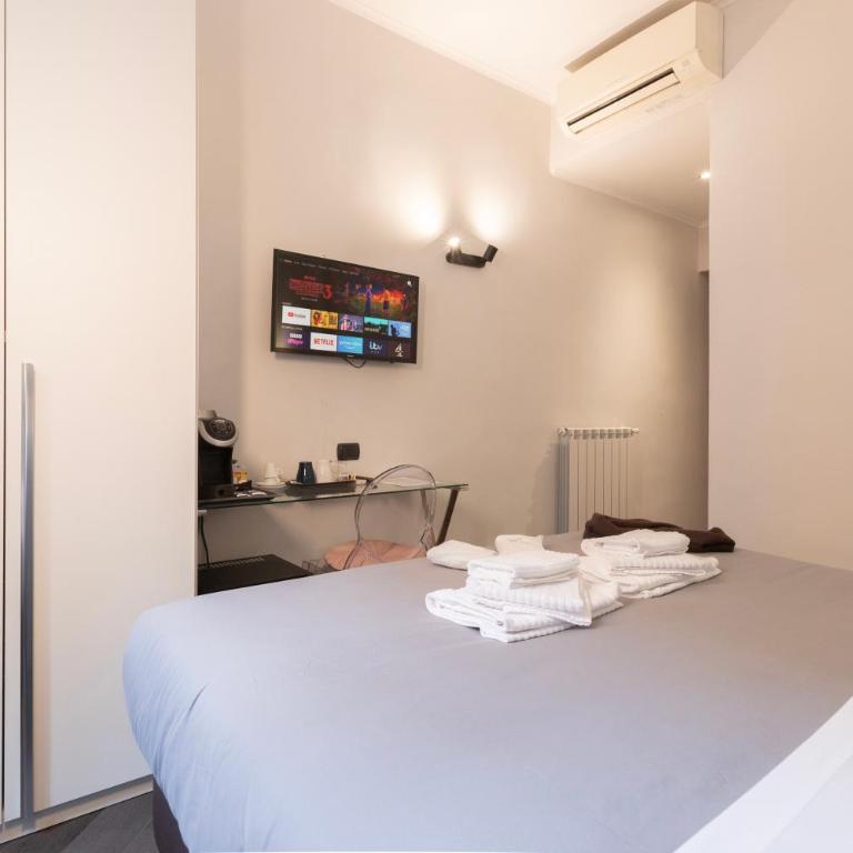 Cloud 9 Hotel - Camera Matrimoniale con Bagno Privato - 3