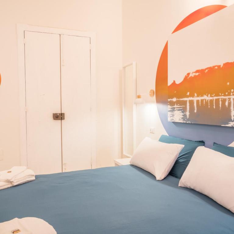 Sunscape Rooms Cagliari City Center - Camera Matrimoniale con Balcone - 4
