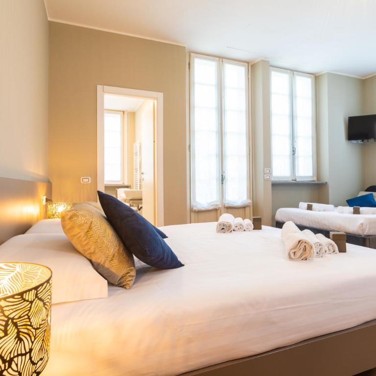 Martini Suite - Quadruple Room with Balcony - 8