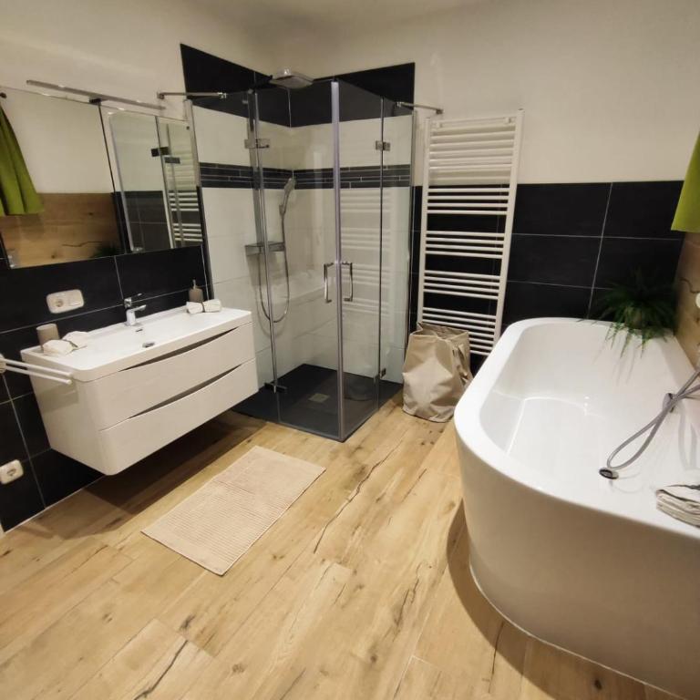 Alex´s Ferienwohnung - Apartment mit 1 Schlafzimmer - 13