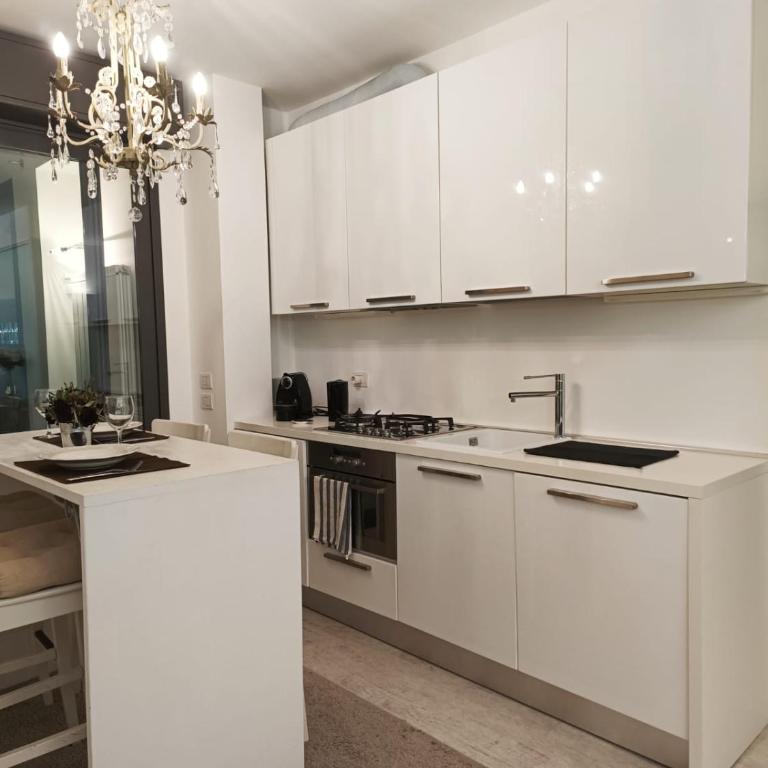 YR Apartments Dateo - 3 Min Walk to Duomo and Linate Airport Metro - Appartamento con 1 Camera da Letto e Terrazza - 16