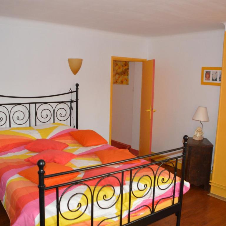 Volets Bleus et Briques Rouges - Apartment - 20