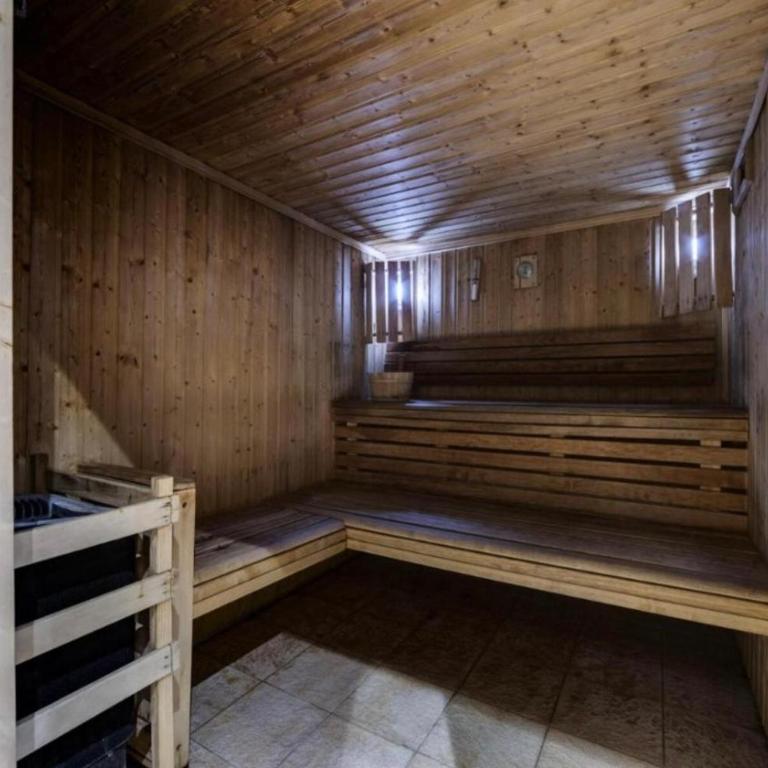 Arc 1950 - Appt 2CH - 6 pers - Rés 5* luxe - Piscine, sauna, hamman, jacuzzi - Classé 5 cristaux Paradiski - Apartment mit 2 Schlafzimmern - 24