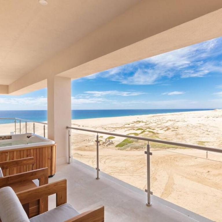 Beachfront 3 Bdrm Condo in Exclusive Diamante Golf - Apartamento con vistas al mar - 8