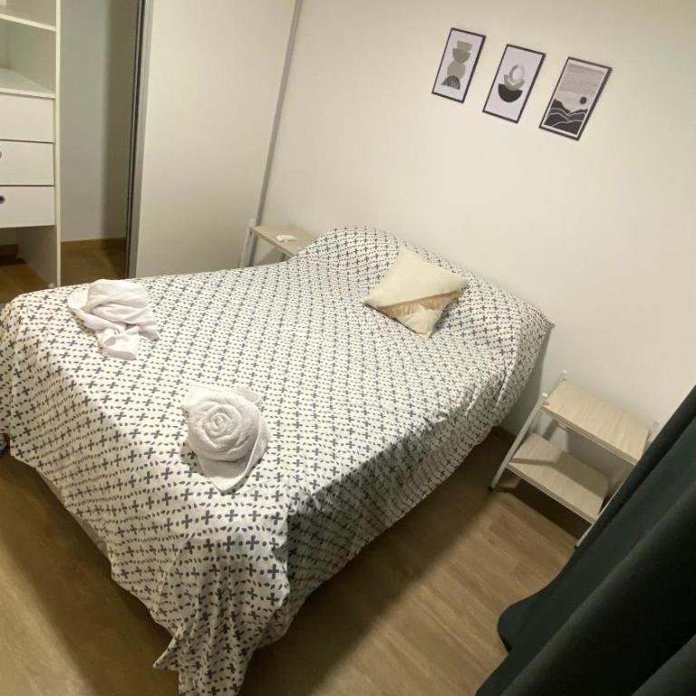 Departamento 2 hab con patio y parrilla - Apartamento de 2 dormitorios - 6