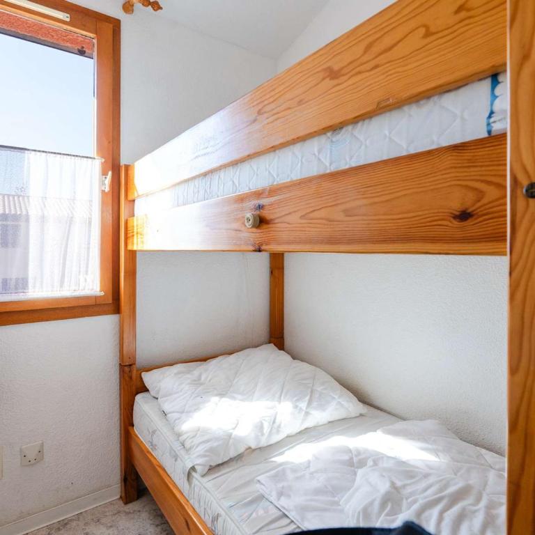 Pavillon pour 6, proche plage, avec terrasse, parking et animaux acceptés - FR-1-409-257 - Villa - 10