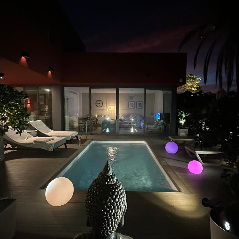 APARTMENT VILLA Cooper l HEATED Pool l PVT Garden I GOLF I SEA VIEWS - Two-Bedroom Villa - 60