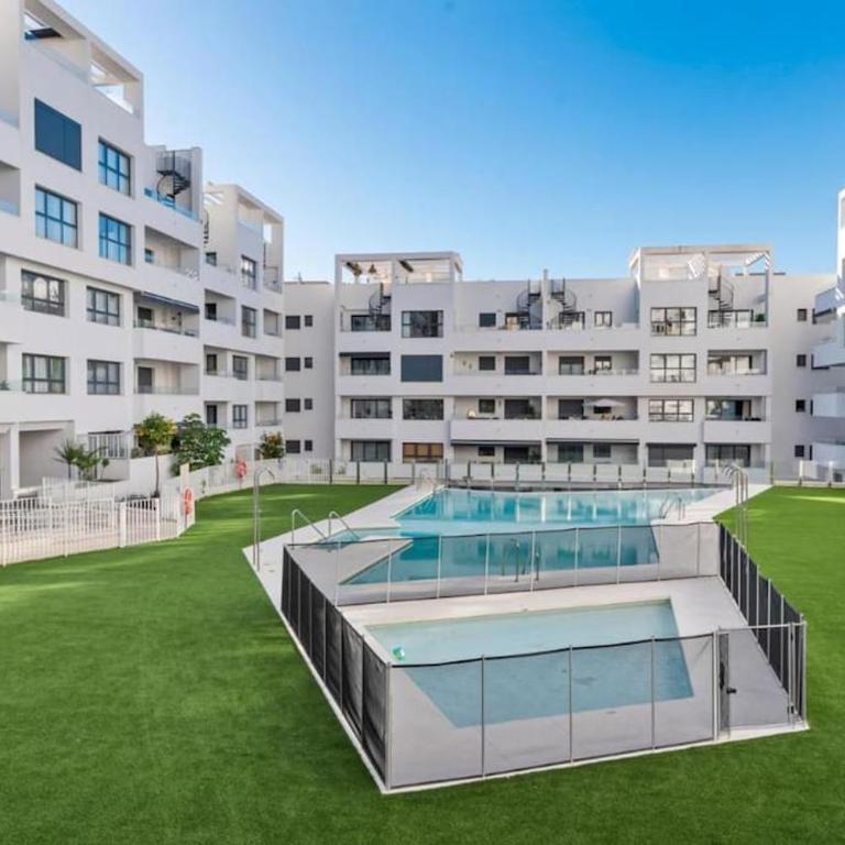 Estepona terrace, parking & pool Apartment - Apartamento de 1 dormitorio - 38