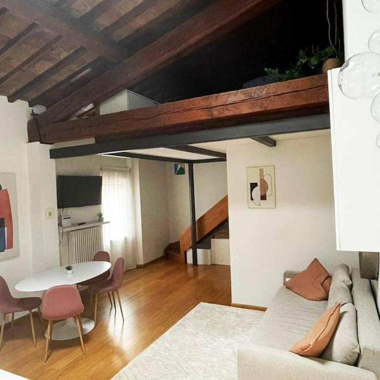 Romantic Apartment in Florence - One-Bedroom Apartment - 4