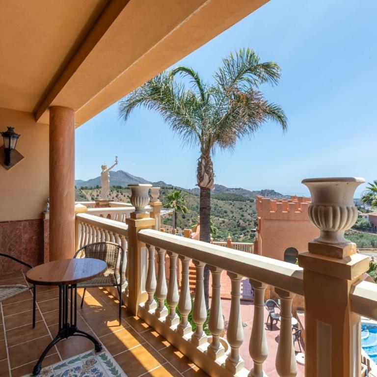 Villa rural en Málaga con piscina y vistas al mar - Villa - 37