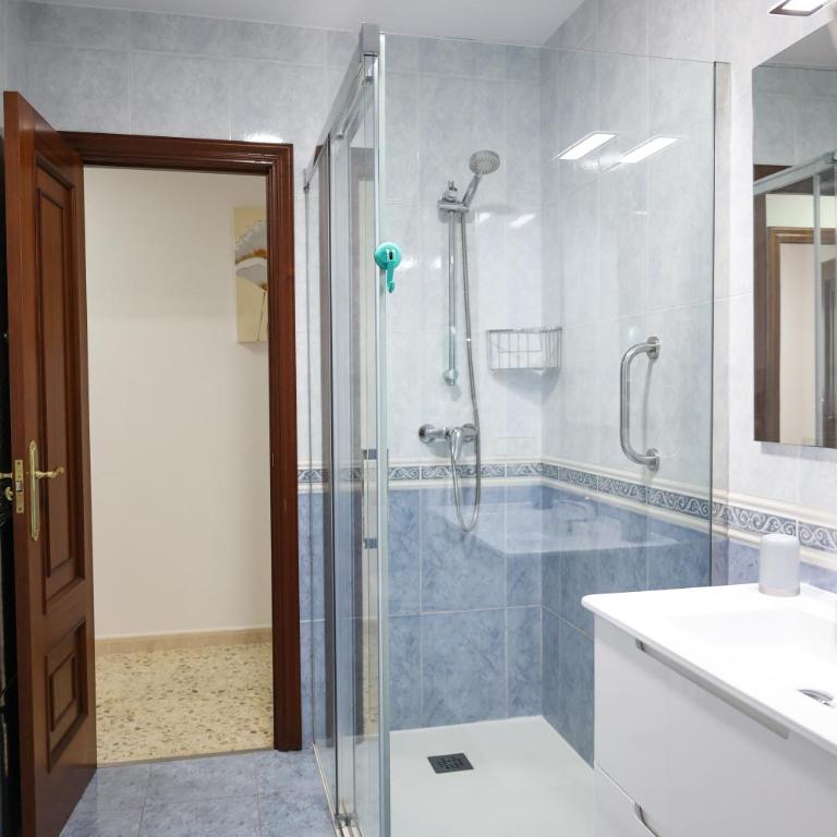 Céntrico exterior amplio 110 m. - Apartamento de 3 dormitorios - 33