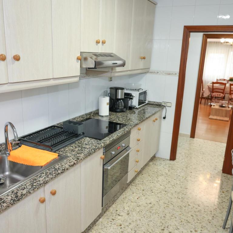Céntrico exterior amplio 110 m. - Apartamento de 3 dormitorios - 42