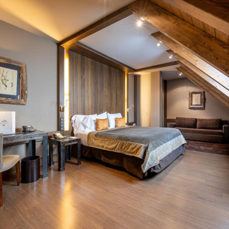 Hotel Val de Neu G.L. - Habitación Superior Neu (2 adultos + 1 niño) - 2