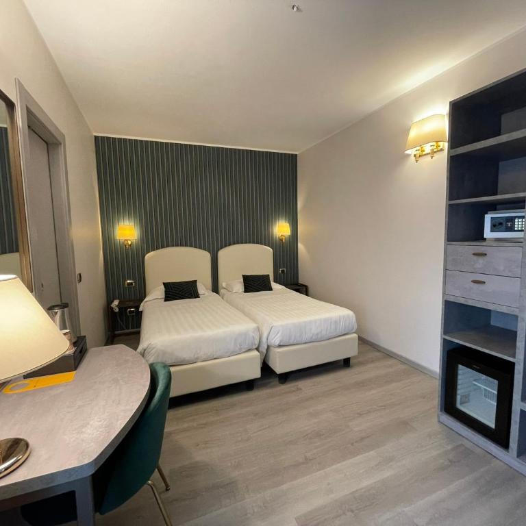 Hotel Florence Milano - Camera Superior Doppia con Letti Singoli - 1