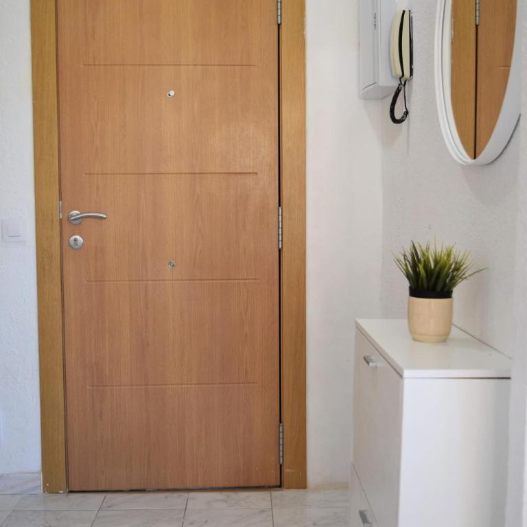 Luminoso apartamento que tiene amplia terraza, gran piscina y a 4 min de la playa - One-Bedroom Apartment - 18