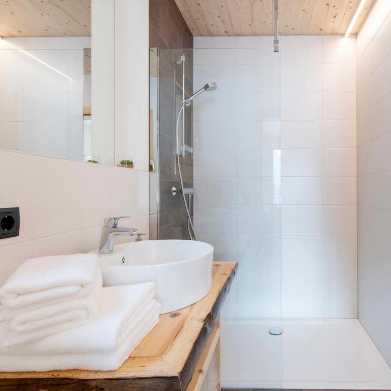 Haus Valtellina**** - Holiday Home with Shower - 38