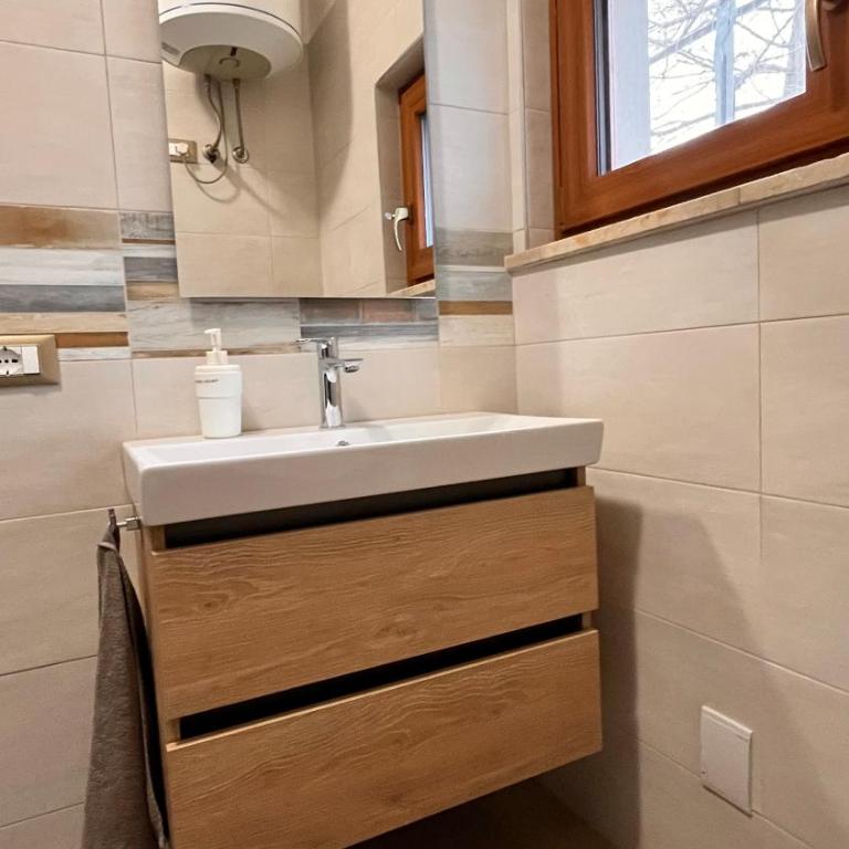 Casa Meda Girasole - Appartamento con 2 Camere da Letto - 30