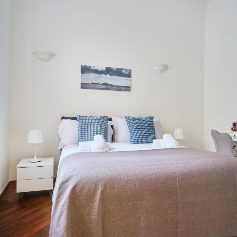 Pink Star Napoli Luxury Apartment - Two-Bedroom Apartment - 9
