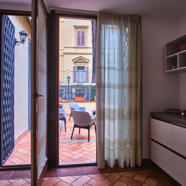 Pink Star Napoli Luxury Apartment - Two-Bedroom Apartment - 17