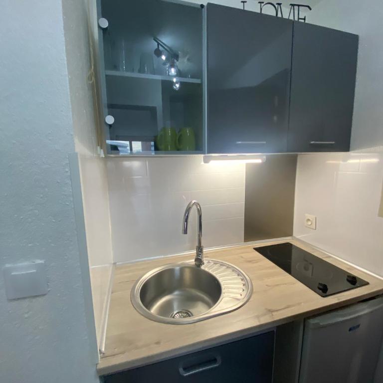 Studio Centre Port avec piscine résidence Port Richelieu - Studio avec Balcon - 11