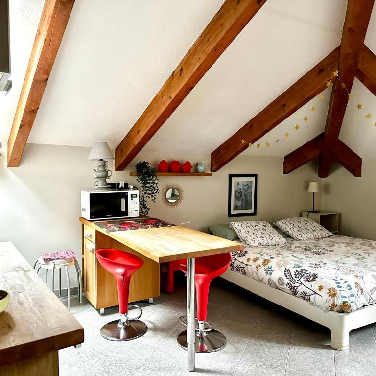 Loft centro storico Tommaso - One-Bedroom Apartment - 41
