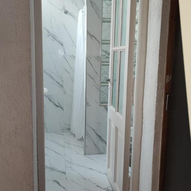 Departamento con patio en excelente ubicación en Belgrano - Two-Bedroom Apartment - 32