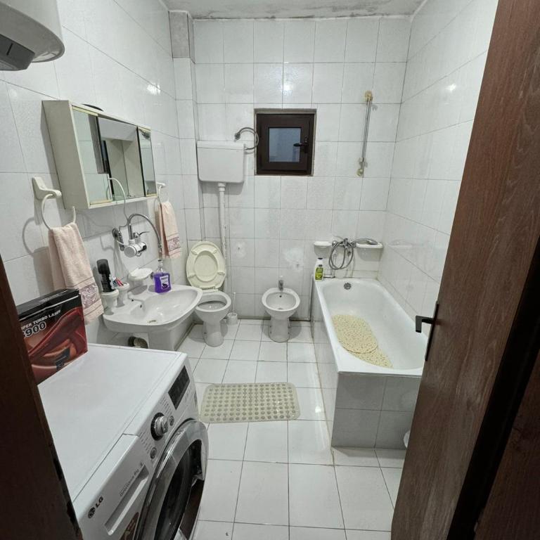 Airport home Radinovic - Large Double Room - 4