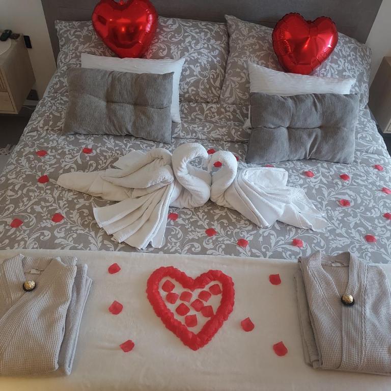 SUITE 20m2 DANS VILLA PISCINE JACUZZI - Chambre Double - Vue sur Piscine - 21