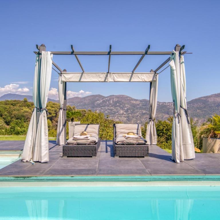 SUITE 20m2 DANS VILLA PISCINE JACUZZI - Chambre Double - Vue sur Piscine - 28