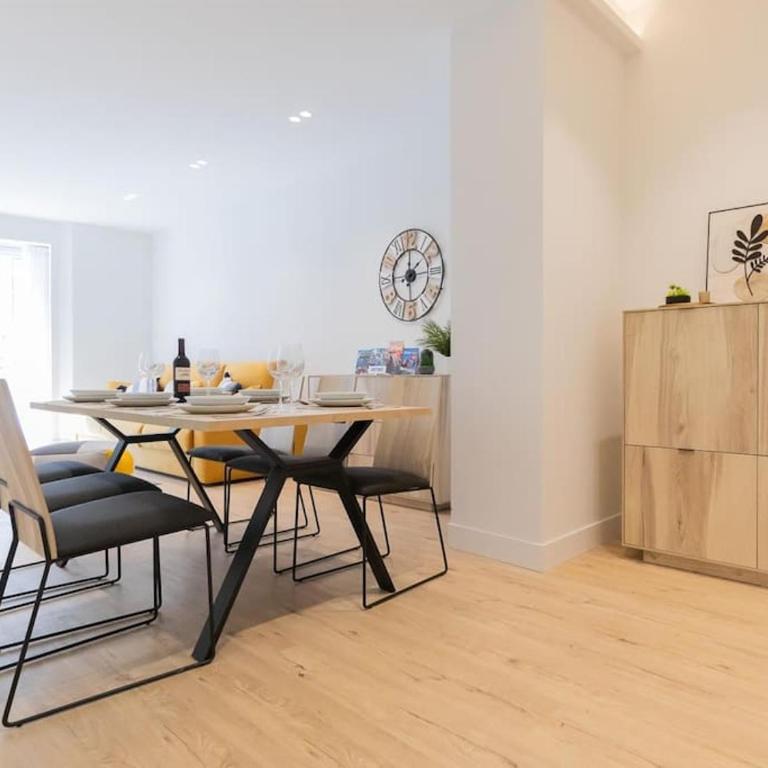 La cruz cozy apartment by Next Stop Bilbao - Three-Bedroom Apartment - 2