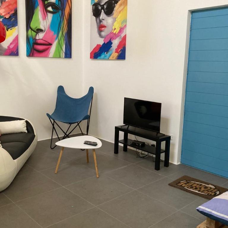 Comfortable and nice house with a beautiful garden - Maison de Vacances - 11