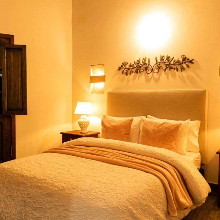 Santa Lucía Casa Hotel - Habitación Doble Deluxe con balcón - 9