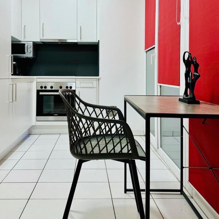 ParkSide by BestChoice - Self Check-in with Parking Option - Apartment mit Balkon - 3